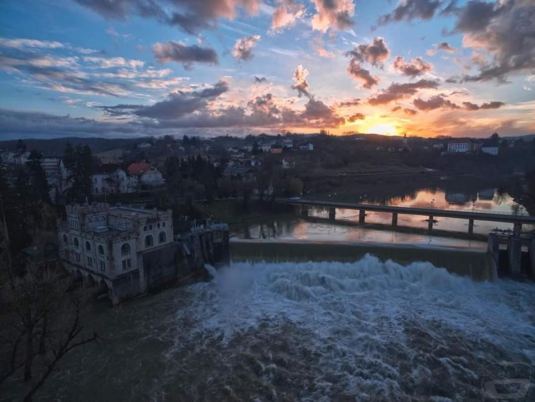 Apartman Ferenac Ozalj Exteriör bild