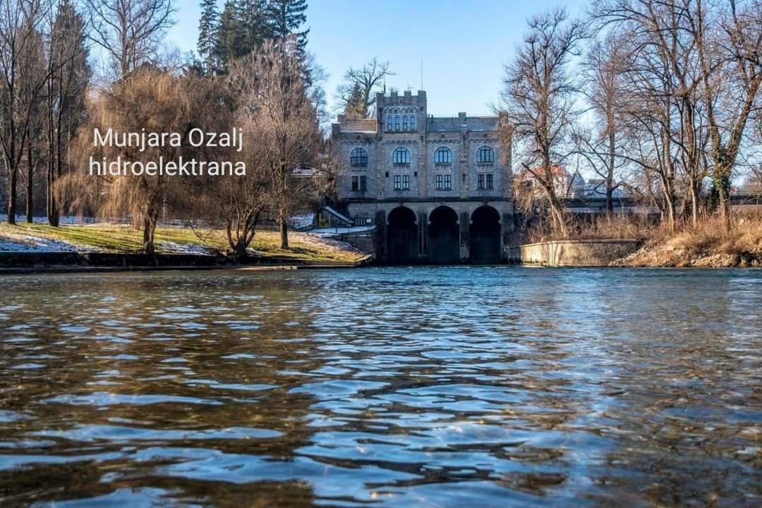 Apartman Ferenac Ozalj Exteriör bild