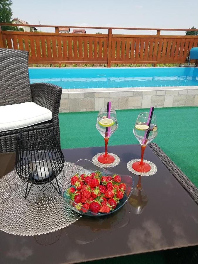 Apartman Ferenac Ozalj Exteriör bild